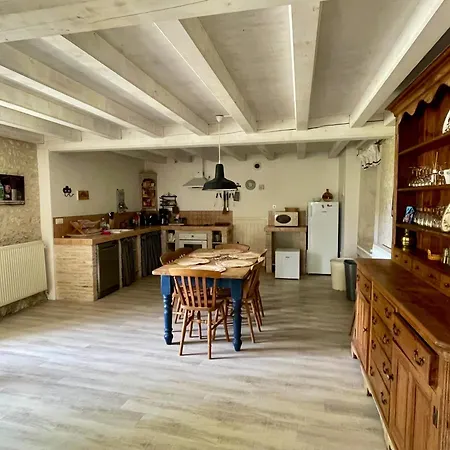 Maison Charmante Avec Jardin A بيت للعطل