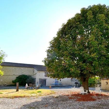 Maison Charmante Avec Jardin A بيت للعطل *